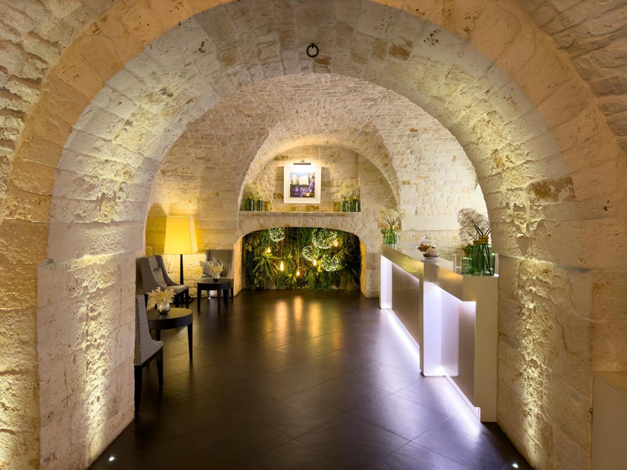 Relais Il Santissimo Hotel Turi Bagian luar foto