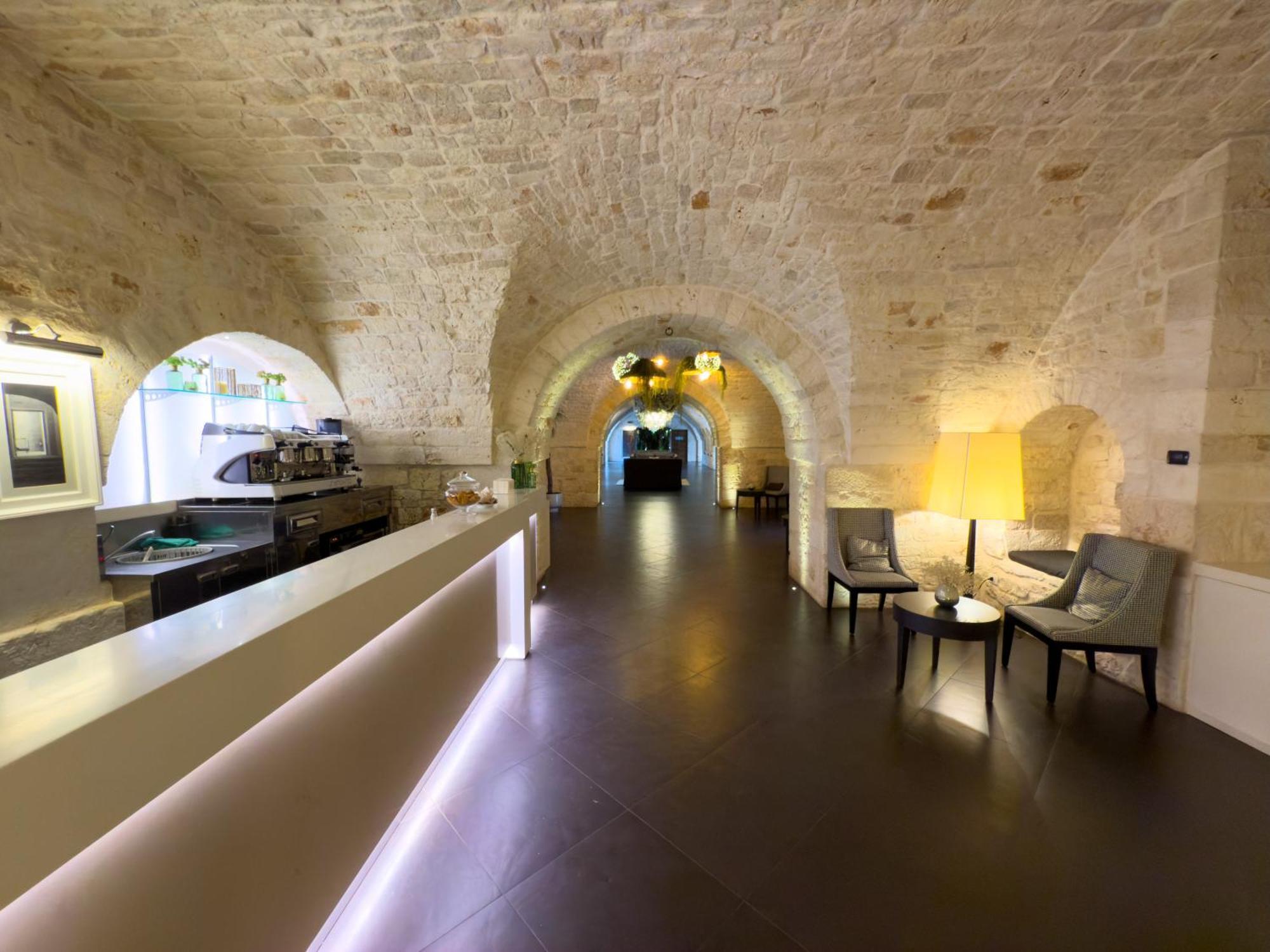 Relais Il Santissimo Hotel Turi Bagian luar foto