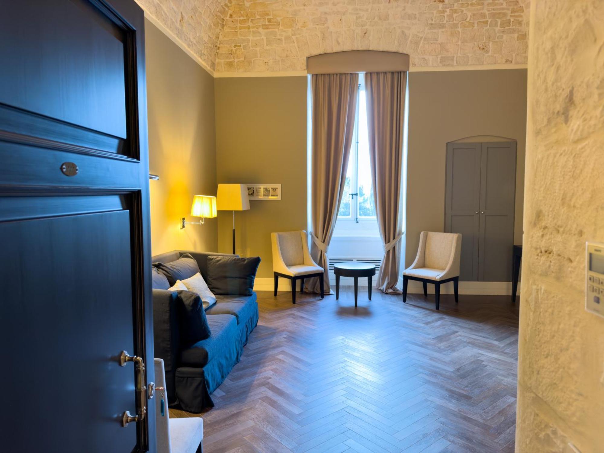 Relais Il Santissimo Hotel Turi Bagian luar foto