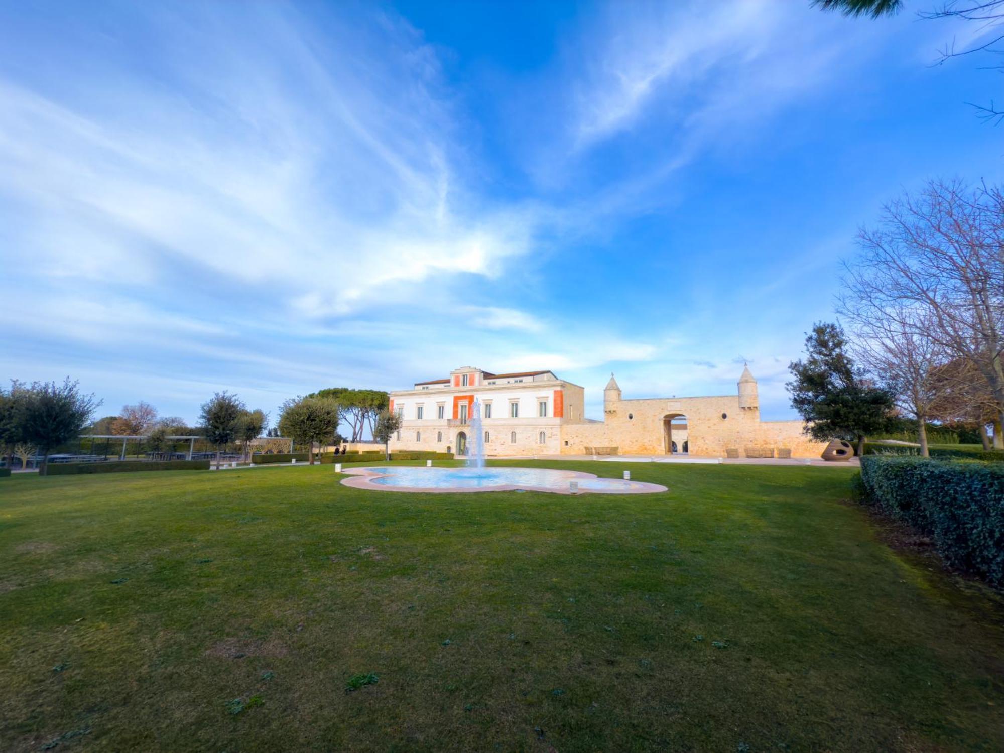 Relais Il Santissimo Hotel Turi Bagian luar foto